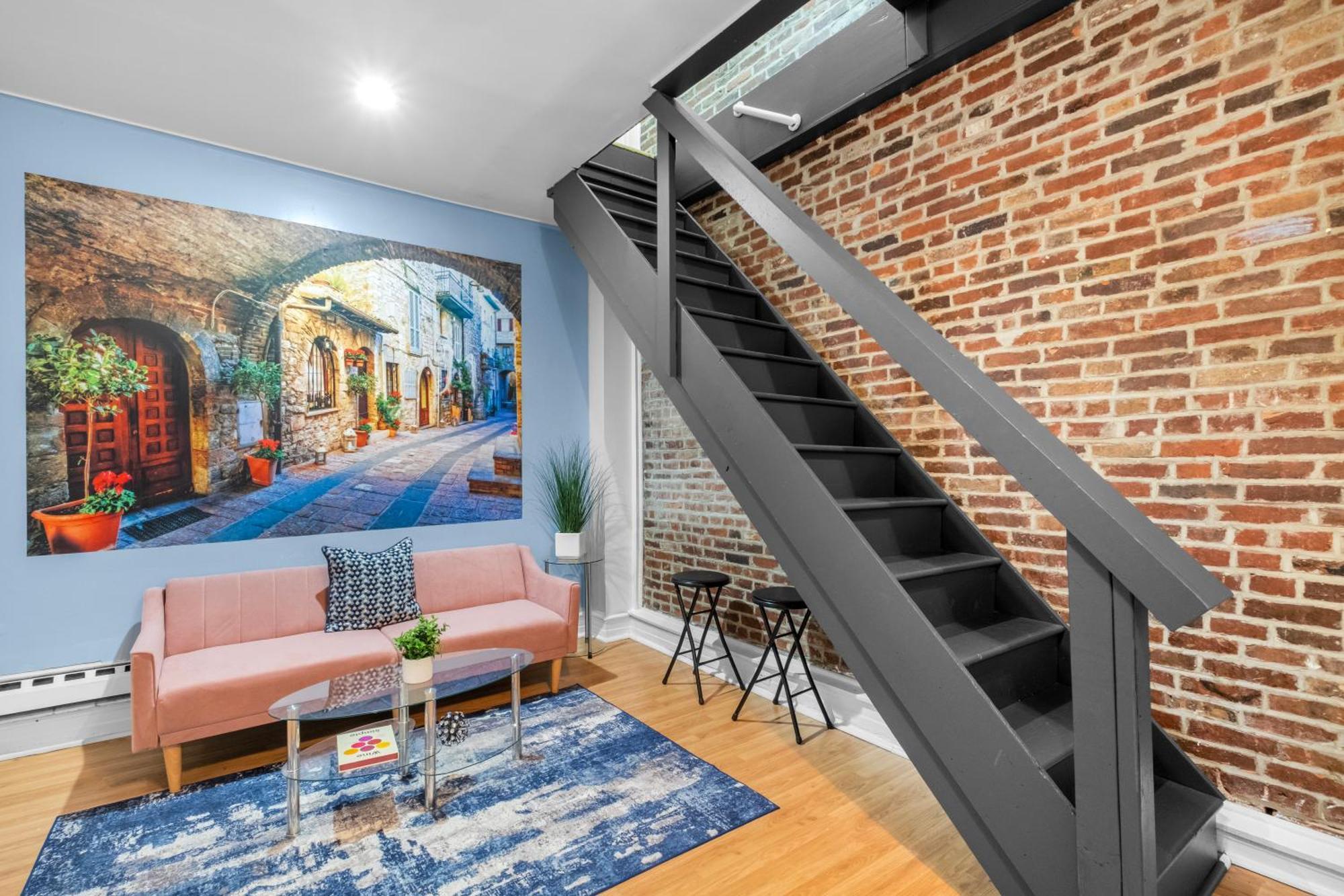 Premium Flat Near Attractions *